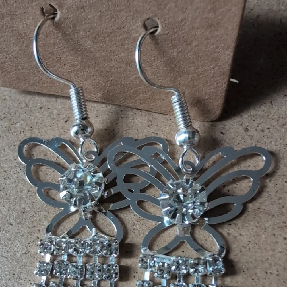 N/A elegant silver